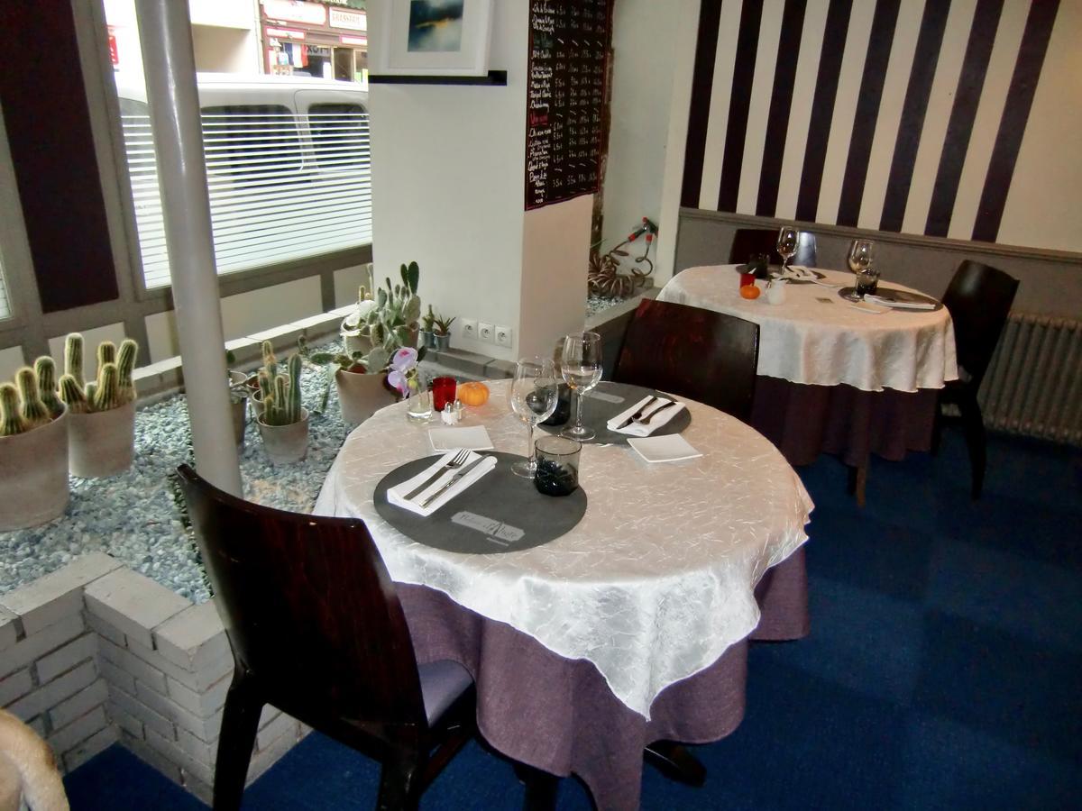 Logis Hotel-Restaurant Le Relais D'Aligre Chateauneuf-en-Thymerais Экстерьер фото